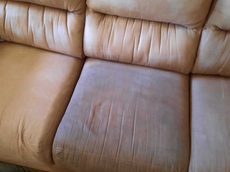 Antes y despu&eacute;s de limpieza a sillones caf&eacute;s